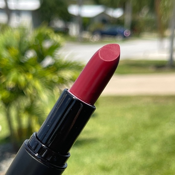 Folly Fire Other - FOLLY FIRE Matte Lipstick In Full House(Deep Merlot)